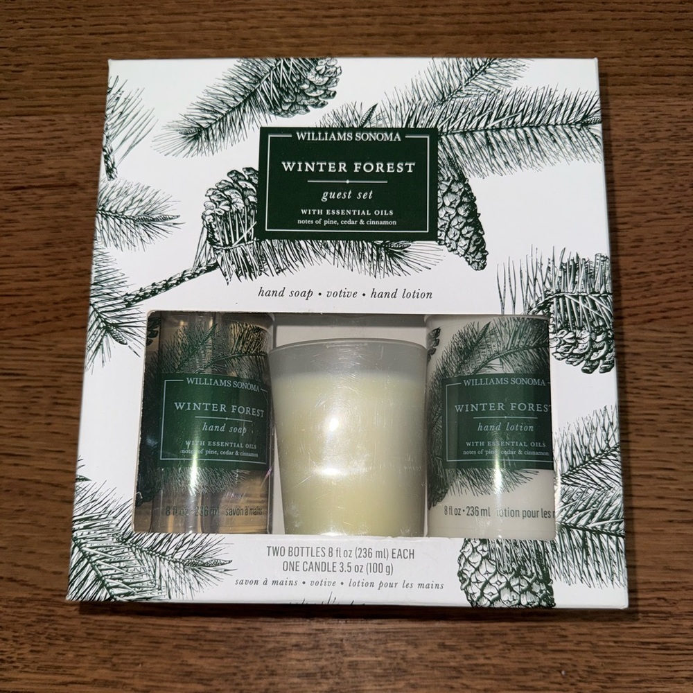 Williams Sonoma Winter Forest Hand Care & Candle Gift Set - Green & White NWT